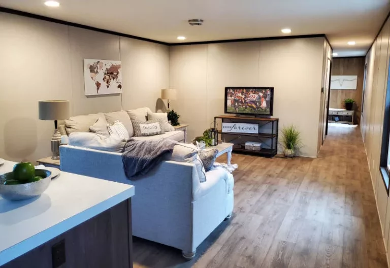 Clayton Vision - COM16763A - Living Room